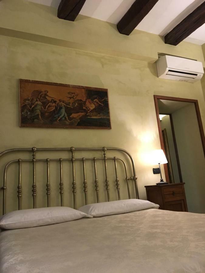 Il Palazzotto Ξενοδοχείο Ισέρνια Εξωτερικό φωτογραφία