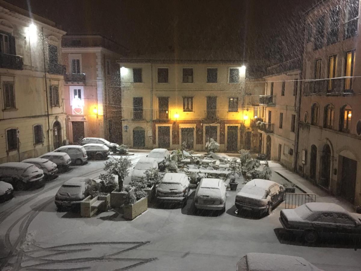Il Palazzotto Ξενοδοχείο Ισέρνια Εξωτερικό φωτογραφία